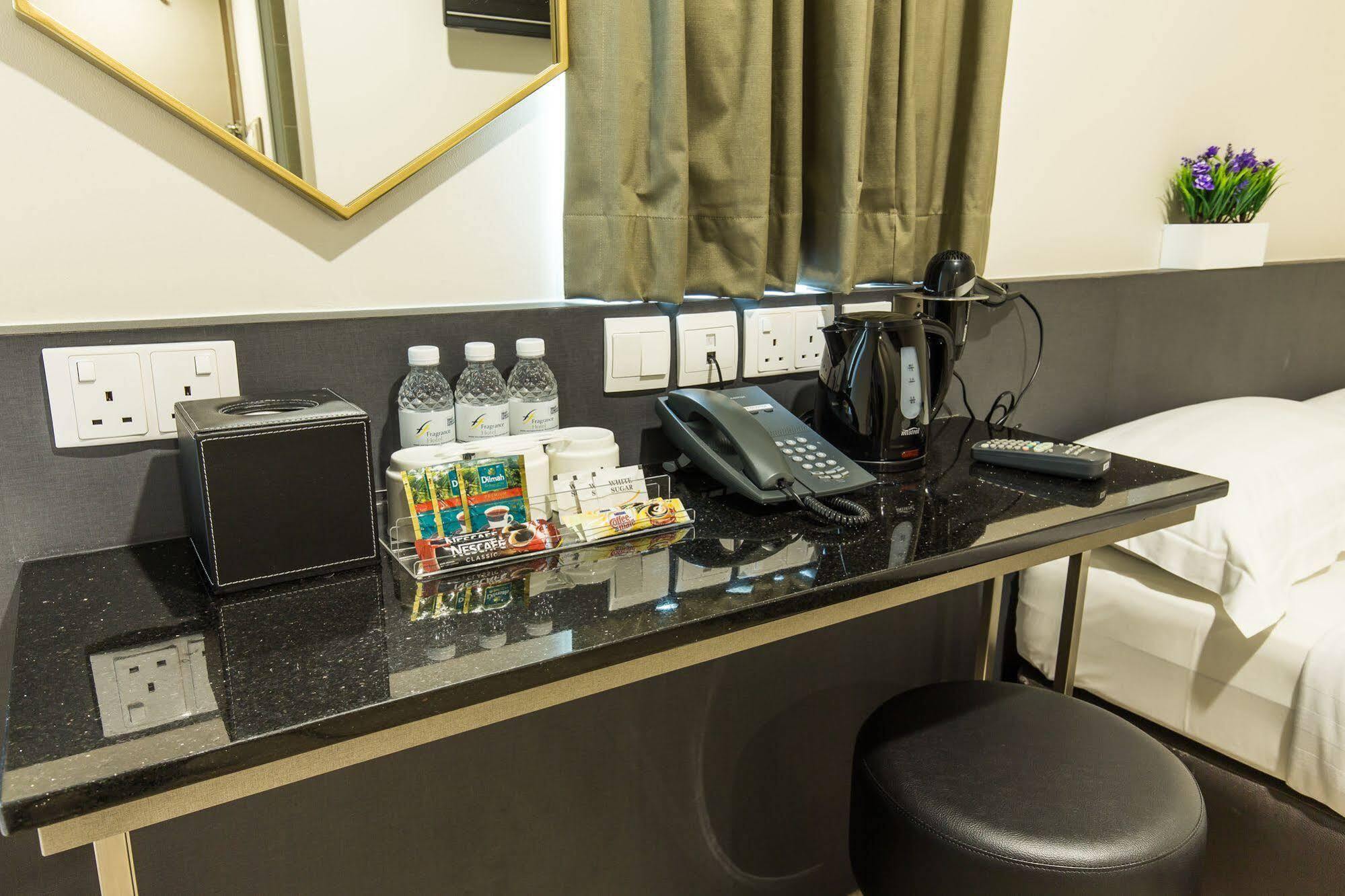 Ibis Budget Singapore Emerald Εξωτερικό φωτογραφία